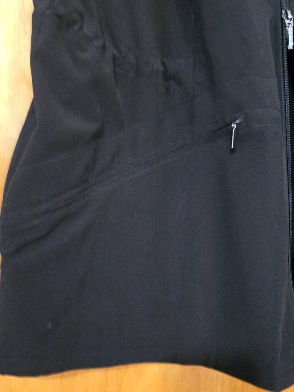 Chico's Women Black Two-way Zip Funnel Neck Active Vest Size 18 Athleisure - Picture 5 of 11